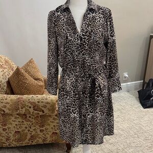 1.STATE Leopard Print Long Sleeve Dress